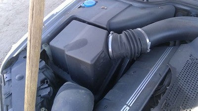 2000-2003 Audi A8 Air Cleaner Filter Box Oem Intake Housing 4.2L 077133837R