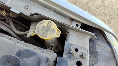 00-01 Jeep Grand Cherokee Windshield Washer Fluid Reservoir With Pump Wiper Tank