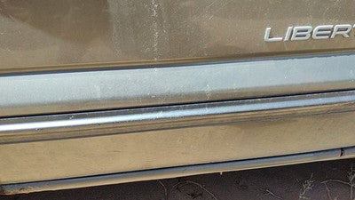 04 Liberty Passenger Right Front Moulding From Door Oem Trim Strip Khaki Pjc