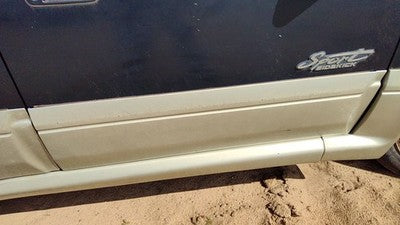 1996 97 Suzuki Sidekick Passenger Right Front Moulding From Door Oem Trim Strip