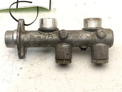 1970-1971 Nissan Datsun 240Z Brake Master Cylinder Oem Original 46010E4602