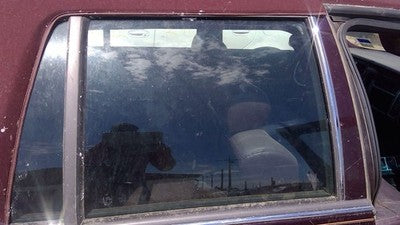 93 Cadillac Fleetwood Passenger Right Rear Side Window Door Glass Oem Back