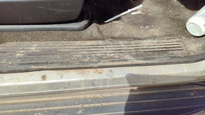 2010 Chevy Tahoe Passenger Right Lower Kick Trim Panel Oem Black
