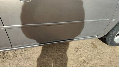 2006 Chevy Impala Passenger Right Front Moulding From Door Trim Strip Bronze 53U