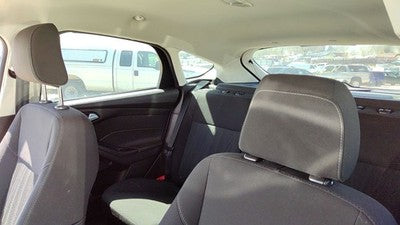 2015-2018 Ford Focus Pair Of Front Headrests Oem Left Right Set Seat