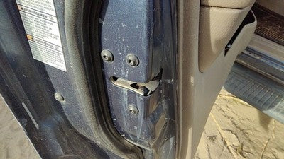 1995-2005 Ford Explorer Driver Left Front Door Latch With Rods/Cables Oem