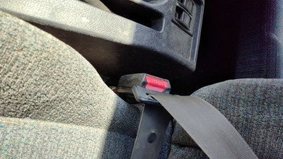 1997 Suzuki Sidekick Driver Left Front Seat Belt Buckle Receiver Oem