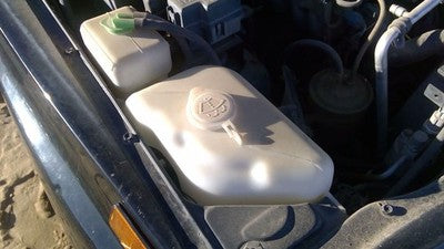 1996 Geo Tracker Windshield Washer Fluid Reservoir With Pump Oem Wiper Tank