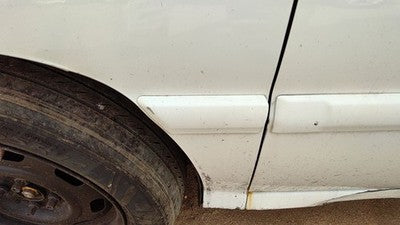 2001-2002 Kia Rio Driver Left Moulding From Fender Oem Trim Strip White