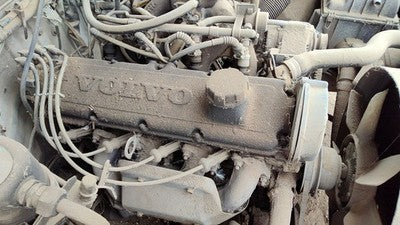 1991 Volvo 740 Valve Cover Oem 2.3L