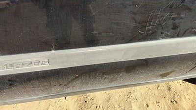 03-04 Chevy Trail Blazer Driver Left Front Moulding From Door Trim Strip Black