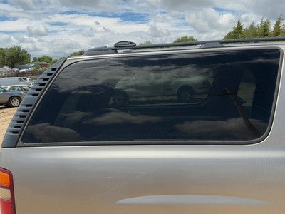 2000-2006 Chevy Suburban Passenger Right Rear Quarter Glass Back Side Window Oem