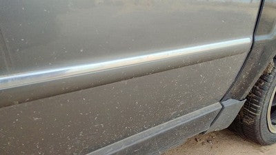 2001-2005 Vw Passat Passenger Right Front Moulding From Door Trim Strip Silver