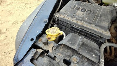2002-2004 Jeep Liberty Windshield Washer Fluid Reservoir With Pump Wiper Tank