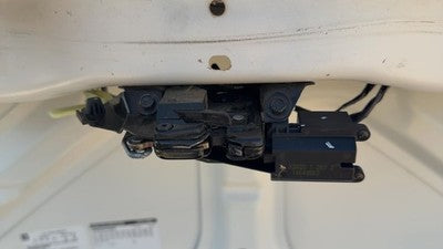 2002 Buick Century Rear Trunk Deck Lid Latch Oem 10445387