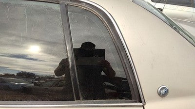 91-96 Buick Park Ave Driver Left Rear Vent Window Back Door Glass With Frame Oem