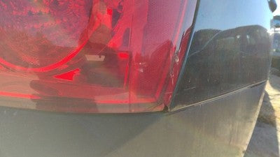 2004-2006 Kia Spectra Passenger Right Tail Light Brake Lamp Rear Crack 4 Door
