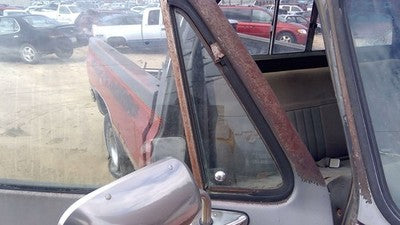 73-87 Sierra K10 1500 Passenger Right Front Vent Window Small Door Glass W Frame