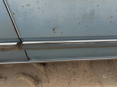1986 Olds 88 Passenger Right Front Moulding From Door Oem Trim Strip