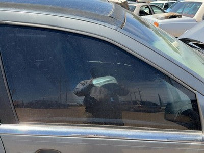 2004 Cadillac Srx Passenger Right Front Side Window Door Glass Oem