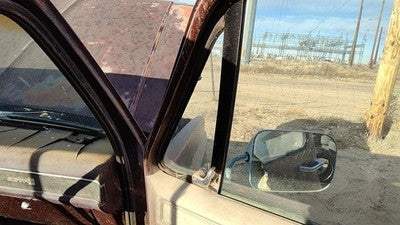 73-91 Sierra C3500 Passenger Right Front Vent Window Small Door Glass With Frame