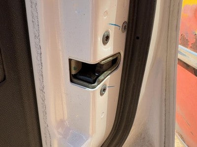 2013-2016 Dodge Dart Passenger Right Front Door Latch With Rods/Cables Oem