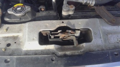 1996-1998 Honda Civic Hood Latch Assembly With Bracket Oem 6071245