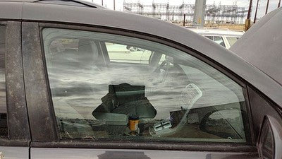 2005-2009 Chevy Equinox Passenger Right Front Side Window Door Glass Oem