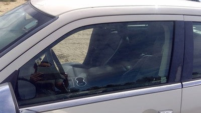 2005-2010 Chrysler 300 Driver Left Front Side Window Door Glass Oem 05065487Ad