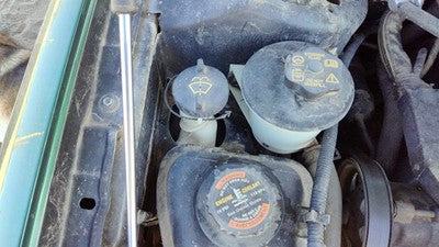 1997-2007 Ford Taurus Windshield Washer Fluid Reservoir With Pump Oem Wiper Tank