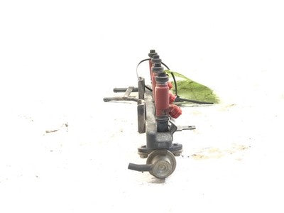 1998-2001 Suzuki Swift complete fuel Rail Assembly with Injectors OEM 1.3L
