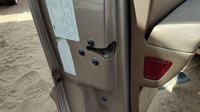 1992 Buick Park Ave Ultra Driver Left Front Door Latch With Rods/Cables Oem