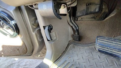 2004 Silverado 1500 Driver Left Lower Kick Trim Panel Oem 52D Tan