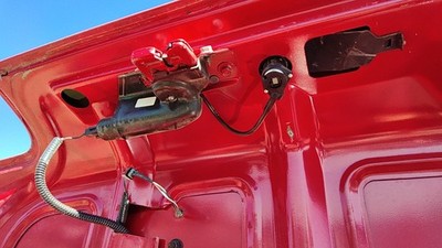 1988-1996 Grand Prix Trunk Latch Oem 2 Door 12391909