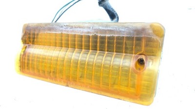 1984-1991 Jeep Grand Wagoneer Driver Left Front Turn Signal Light Lamp Oem