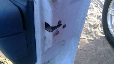 1994 Chevy Caprice Passenger Right Front Door Latch With Rods/cables Oem
