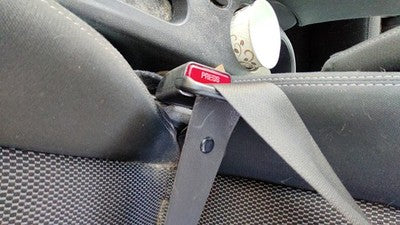 2016-2019 Nissan Versa Driver Left Front Seat Belt Buckle Receiver Charcoal G