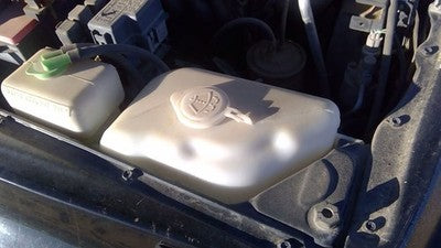 1996 Geo Tracker Windshield Washer Fluid Reservoir With Pump Oem Wiper Tank