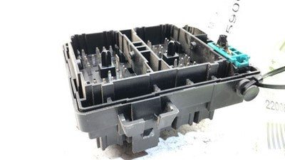 2011 Gmc Sierra 07-13 Cabin Fuse Box Relay Junction Panel Oem 20813086