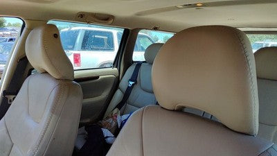 2001-2004 Volvo V70 Xc Pair Of Headrests Oem Left Right Set Seat 9191829