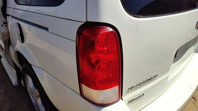 2005-2009 Chevy Uplander Driver Left Tail Light Brake Lamp Oem Rear 15787131