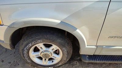 02 Ford Explorer Driver Left Front Wheel Flare Moulding Oem Fender Silver Ts