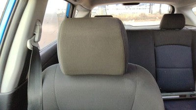 2005 Mazda 3 Pair Of Front Headrests Oem Left Right Set Seat