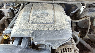 10-14 Tahoe Engine Cover Top Plastic Shield OEM 5.3L 12625893 WITH MOUNT BRACKET