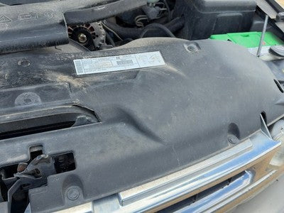 00-02 Chevy Suburban Top Plastic Cover Above Radiator Support Sight Shield Oem