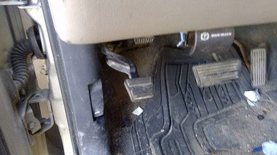 2001 Chevy Tahoe Parking Brake Pedal Assembly Oem Complete Emergency Unit