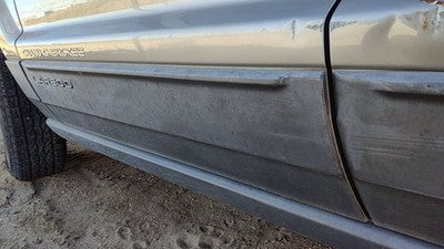 2000-2003 Jeep Grand Cherokee Driver Left Front Moulding From Door Trim Strip