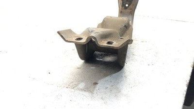 1999 Ford F250 Super Duty Transmission Crossmember Mount Bracket 2Wd 5.4L At 4X2