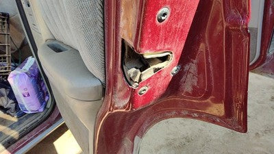 1993 S10 Blazer Passenger Right Rear Door Latch With Rods/Cables Oem Back
