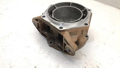 03 Cadillac Escalade Transfer Case Adapter Oem Tranission Spacer 15724744-Ydc-5